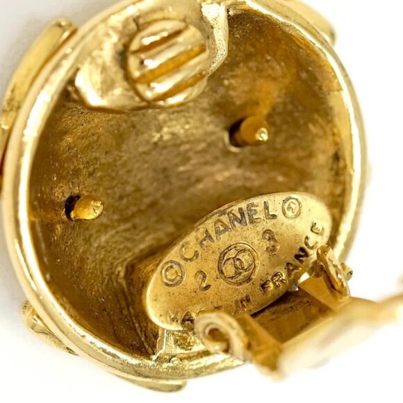 CHANEL CC Logos Rhinestone Round Clip-On Earrings Gold Tone 23 Auth w/Box q11447 - Picture 2 of 16